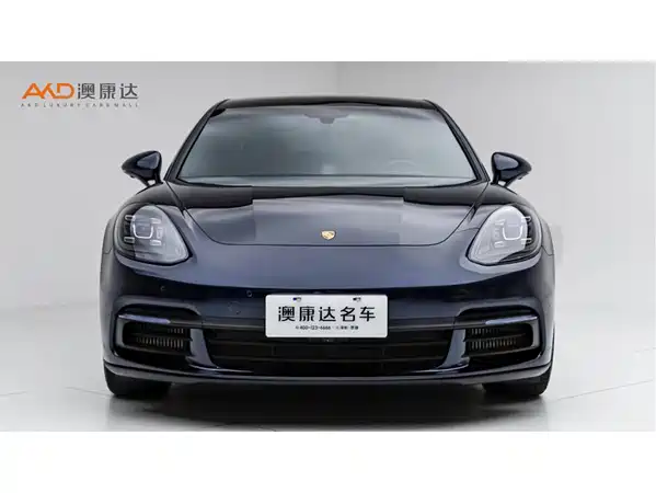 Porsche Panamera 2021