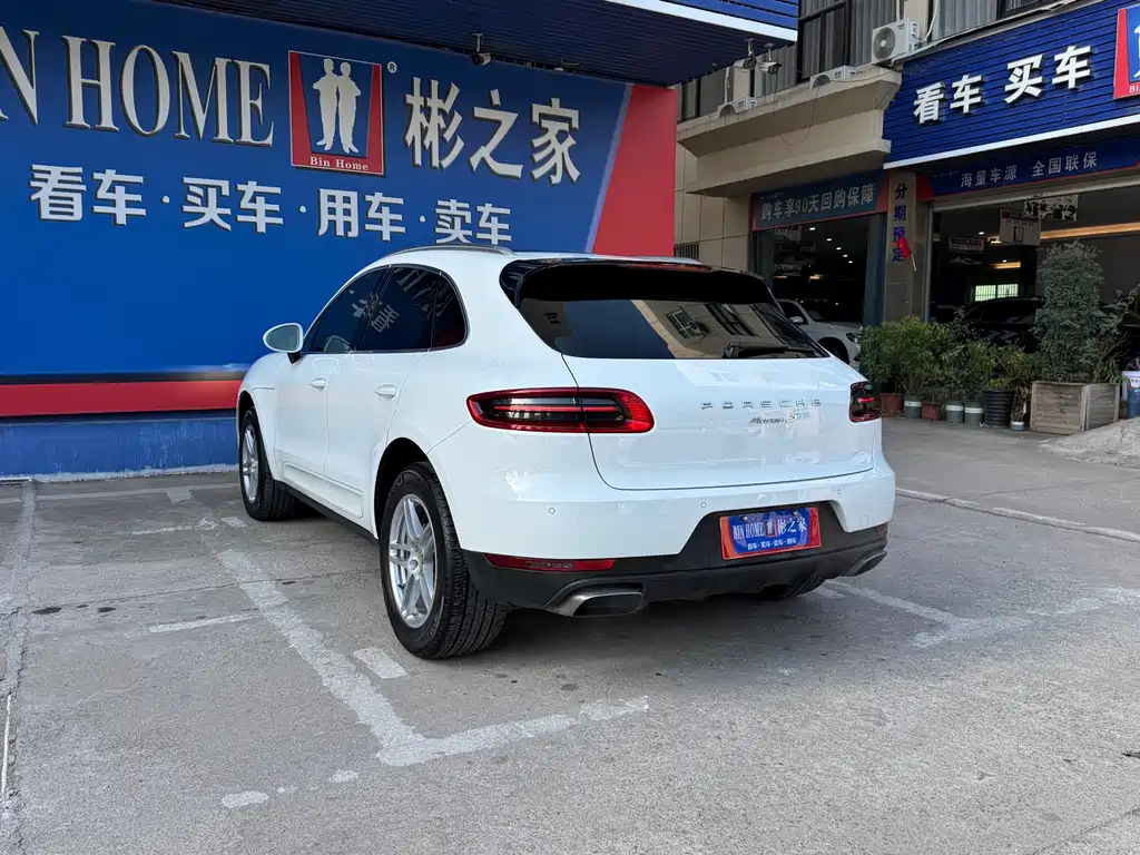 Porsche Macan 2017 — фото 35