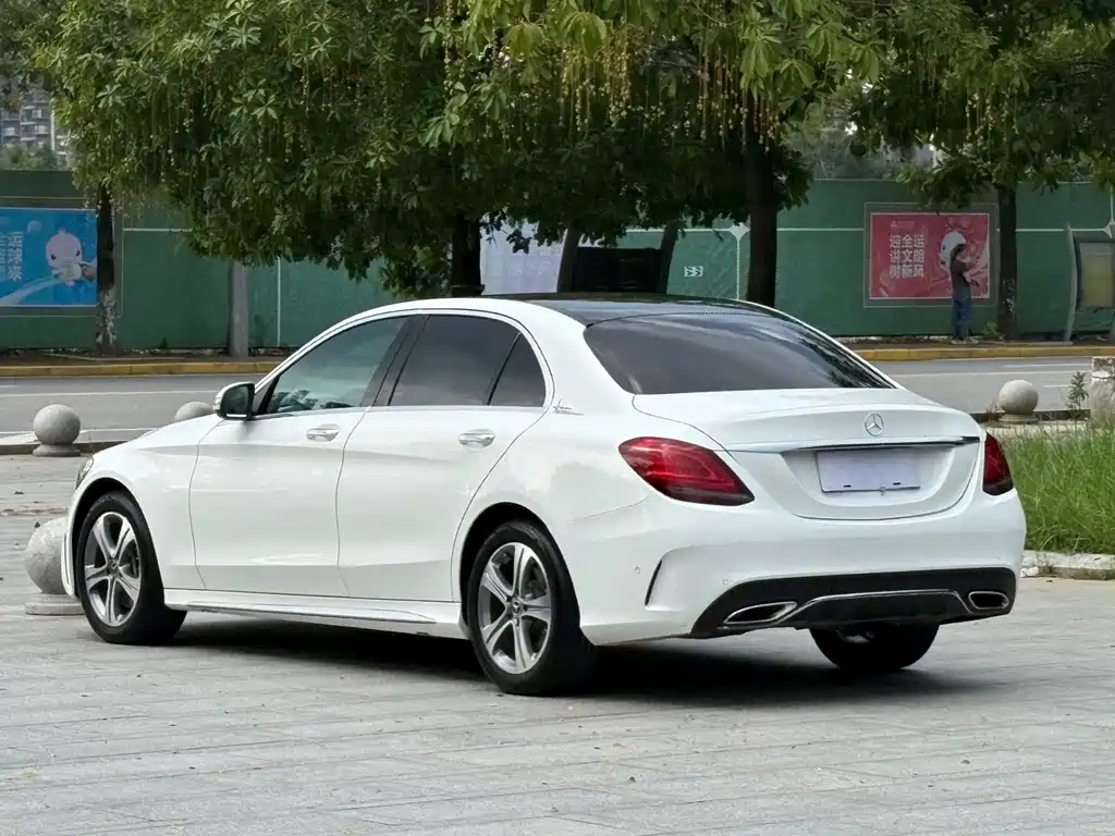 Mercedes-Benz C-Class 2018 — фото 20