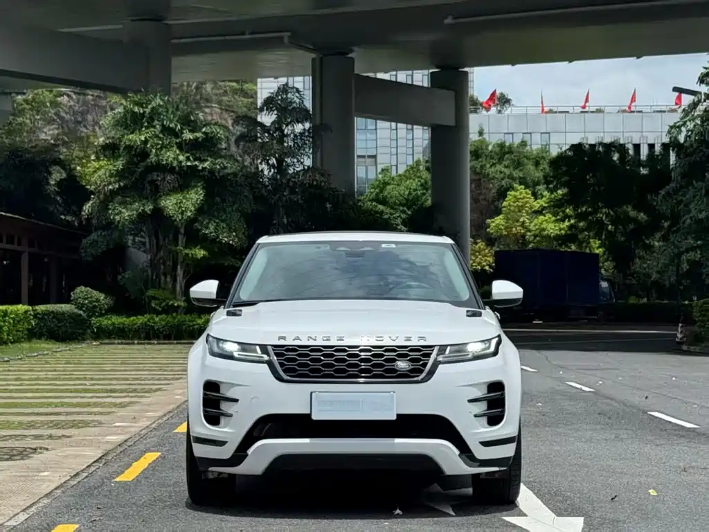Land Rover Range Rover Evoque 2023 — фото 2