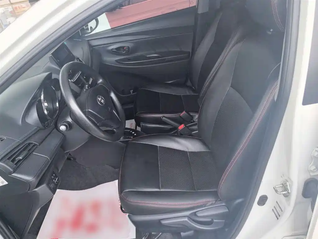 Toyota Yaris L 2021 — фото 15