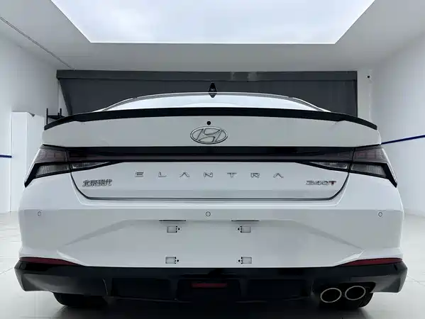 Hyundai Elantra 2022
