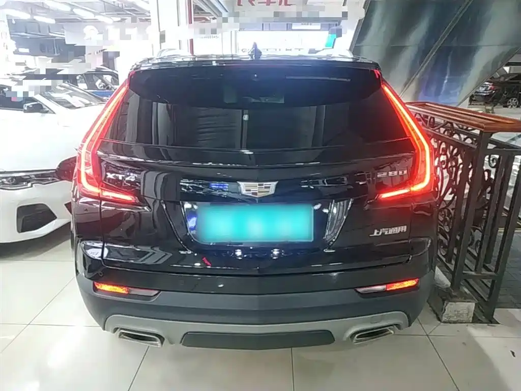 Cadillac XT4 2020 — фото 4