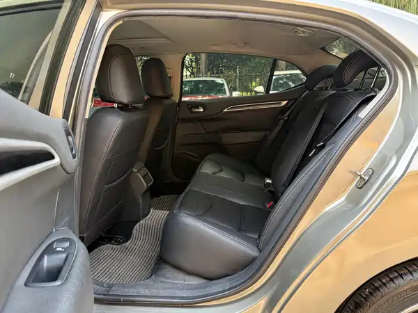 Citroën C4L 2015