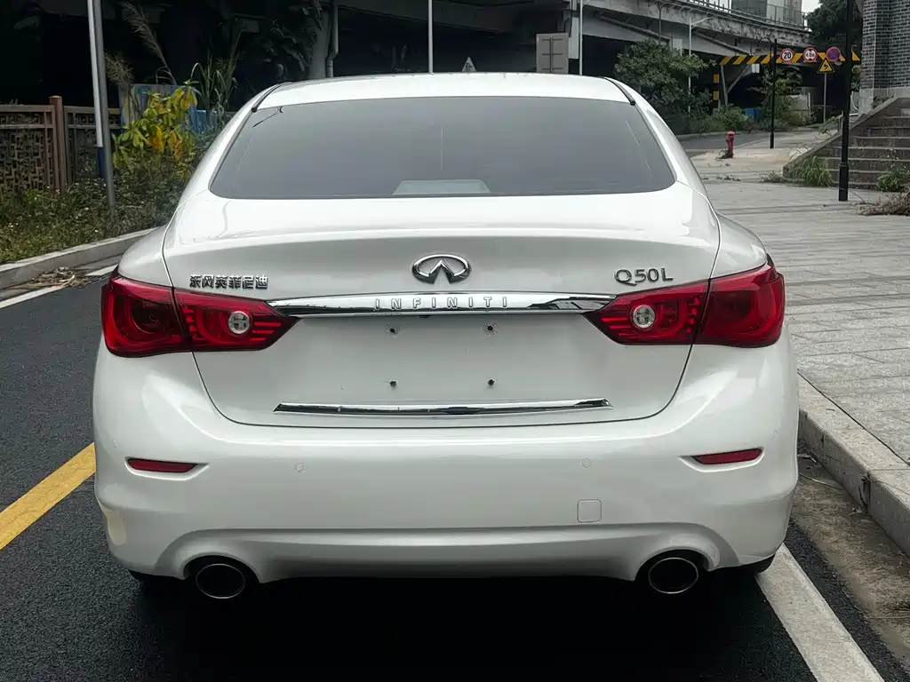 Infiniti Q50L 2017 — фото 14