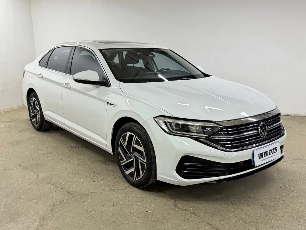 Volkswagen Sagitar 2023