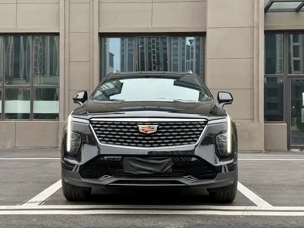 Cadillac XT4 2026