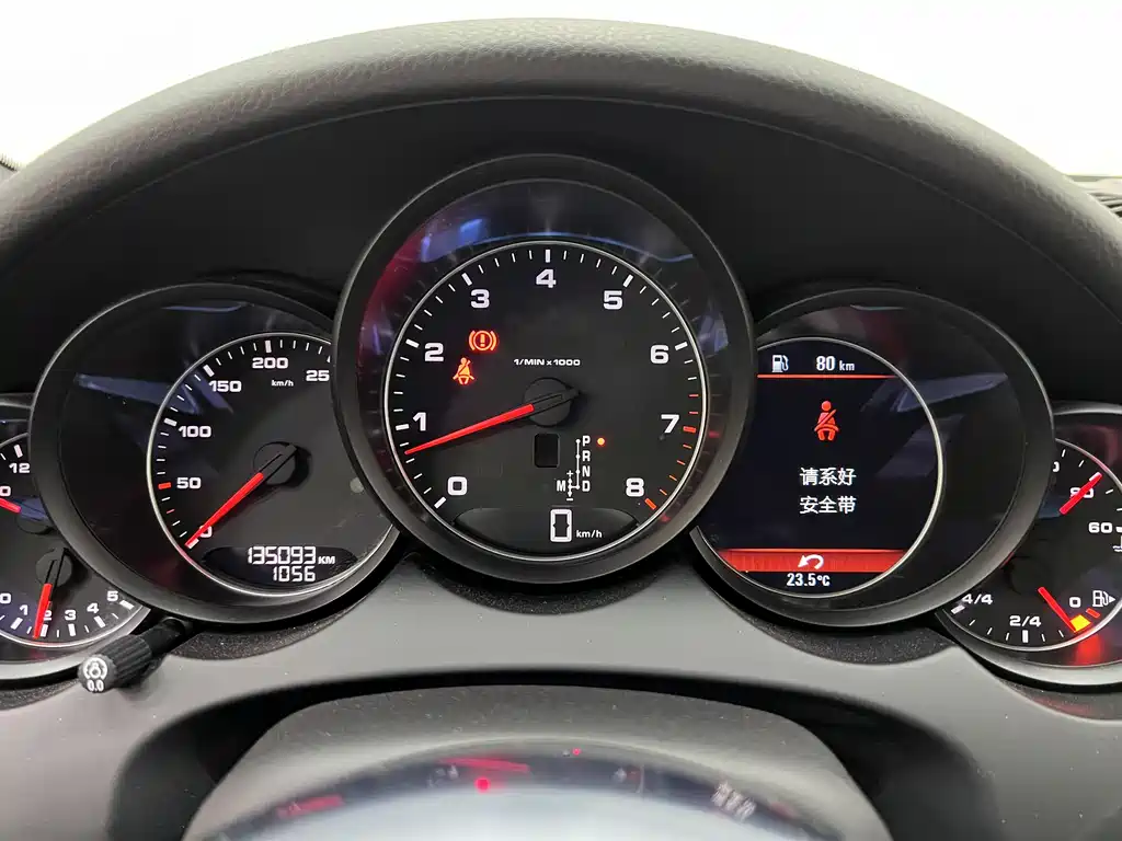 Porsche Cayenne 2015 — фото 23