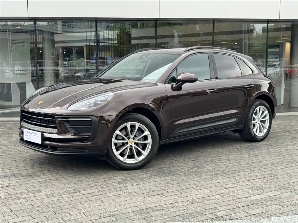 Porsche Macan 2022 — фото 1