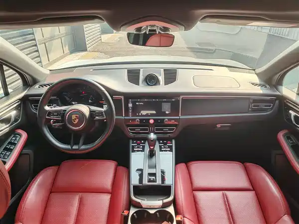 Porsche Macan 2022