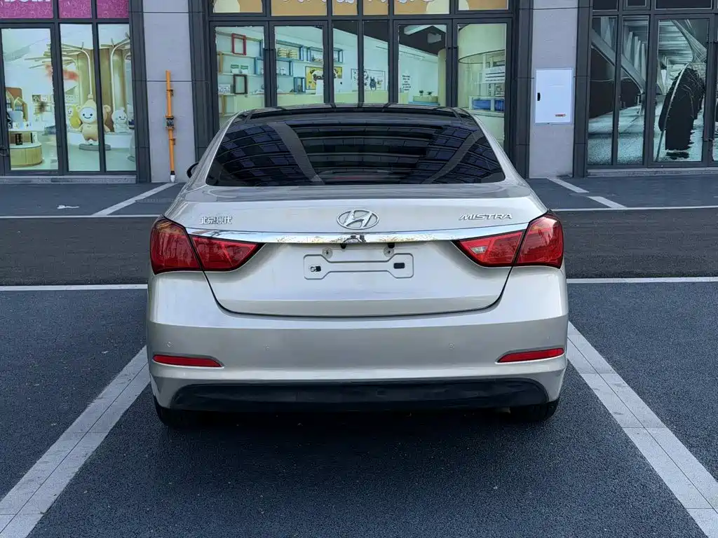 Hyundai Mistra 2015 — фото 4