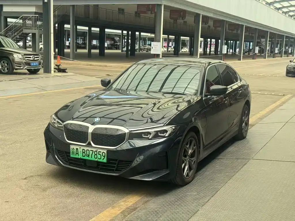 BMW i3 2025