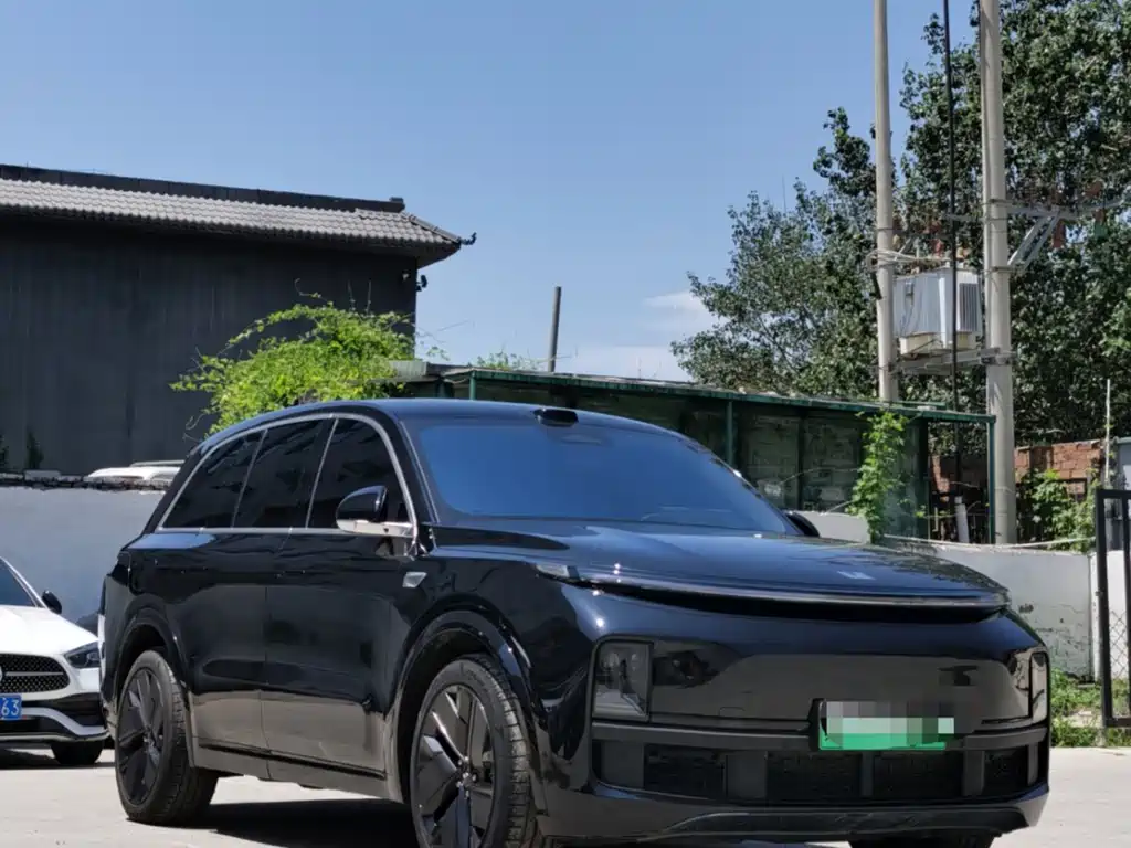 Li Auto Li L8 2025