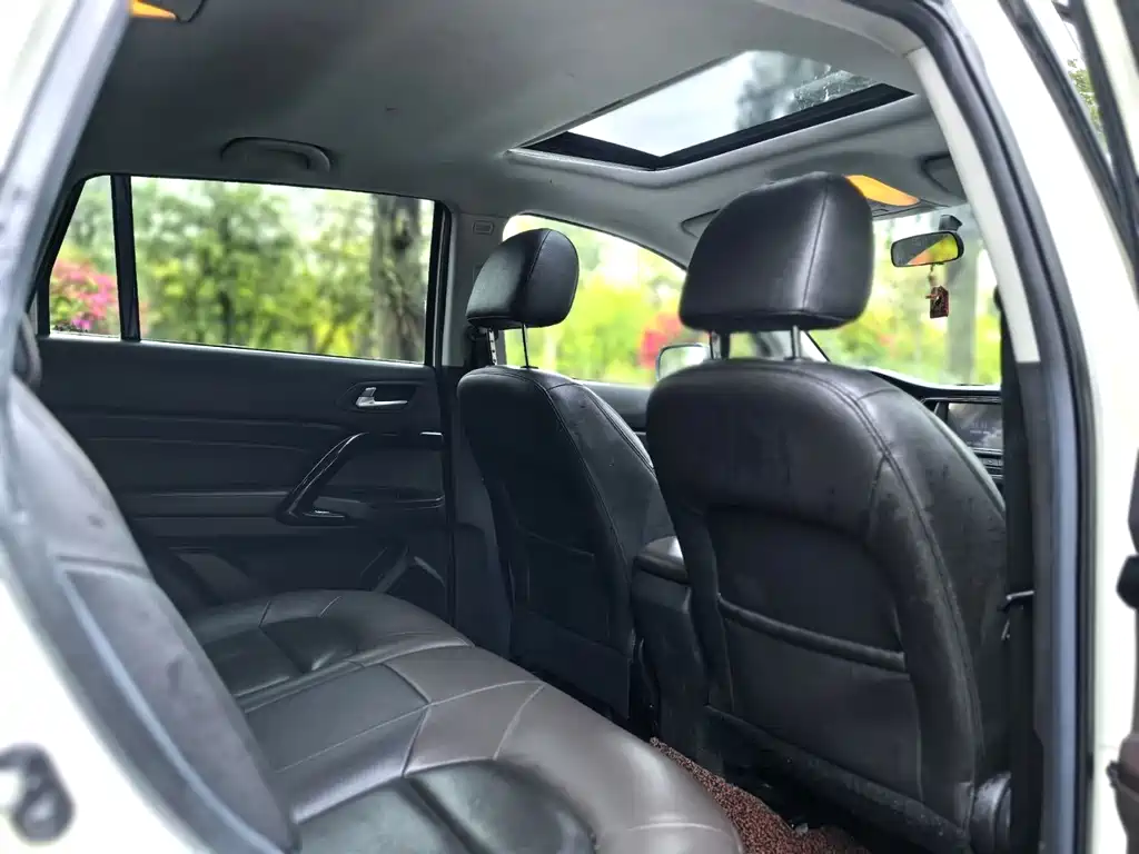 GAC Motor Trumpchi GS4 2015 — фото 21