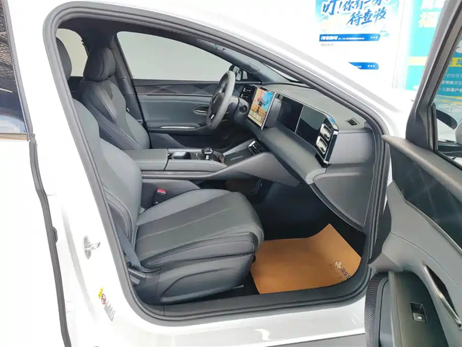 BYD Qin L 2025 — фото 8
