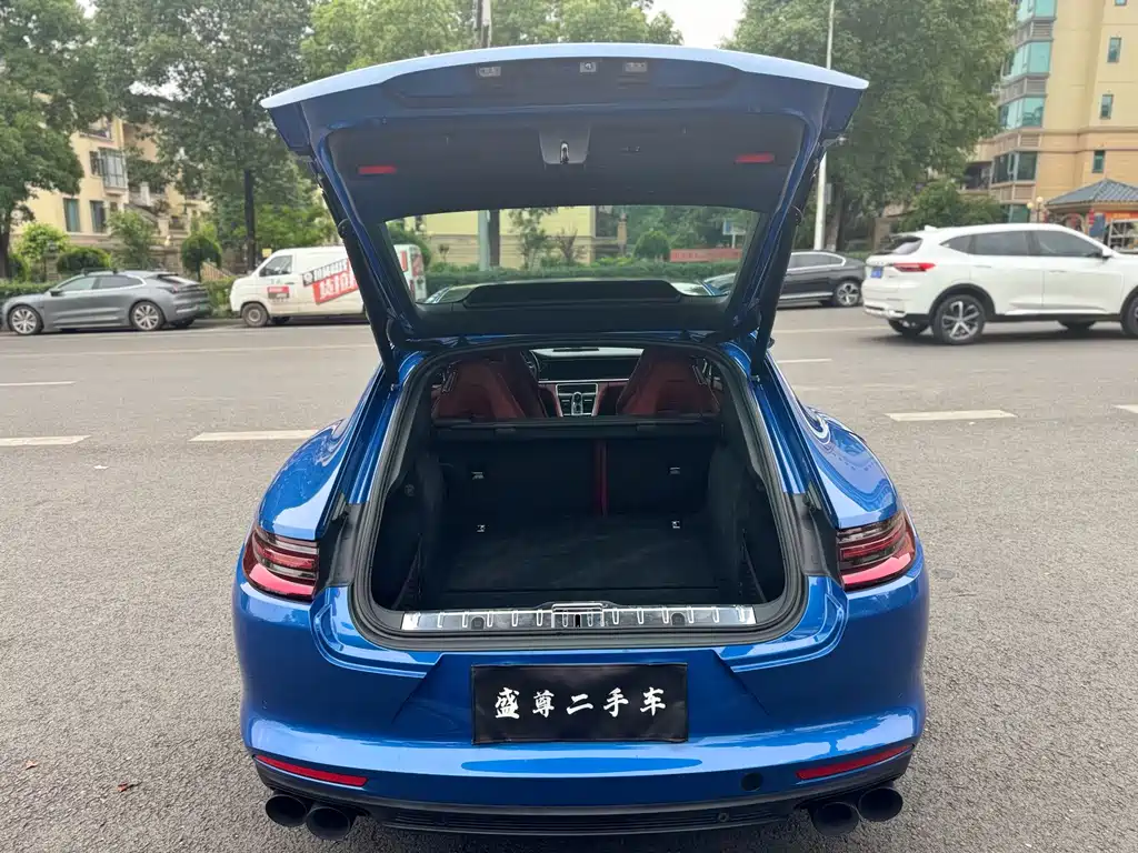 Porsche Panamera 2018 — фото 22