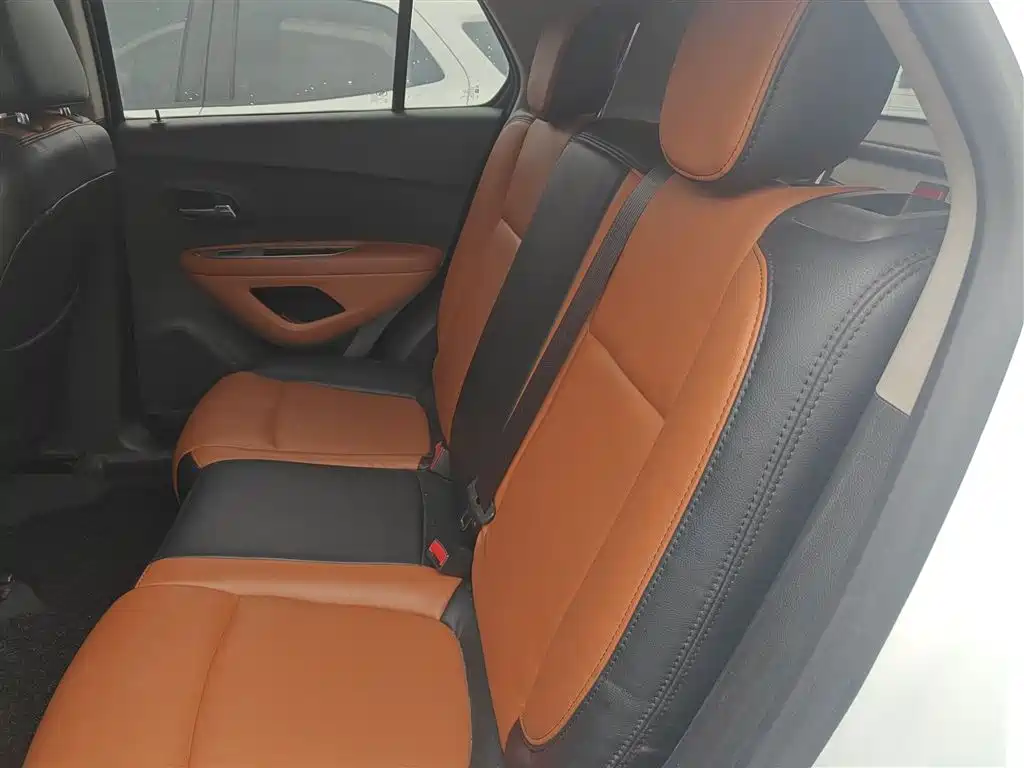 Chevrolet Trax 2016 — фото 17