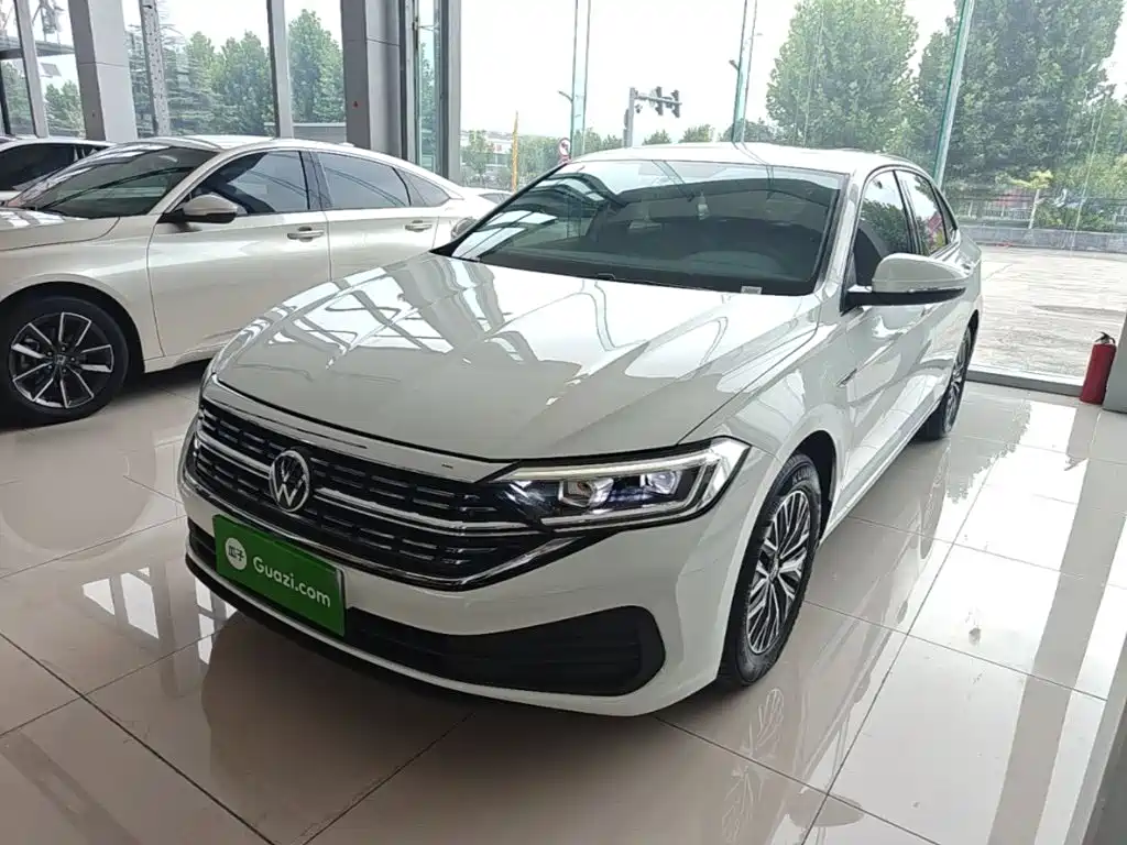 Volkswagen Sagitar 2025