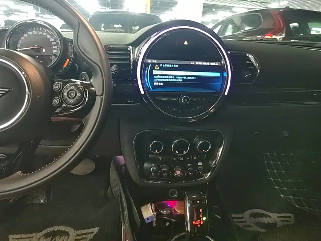 MINI Clubman 2020 — фото 13