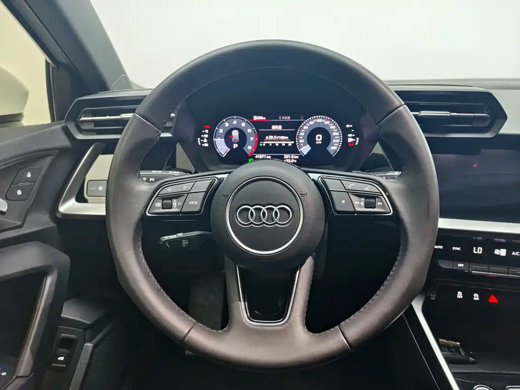 Audi A3 2021 — фото 28