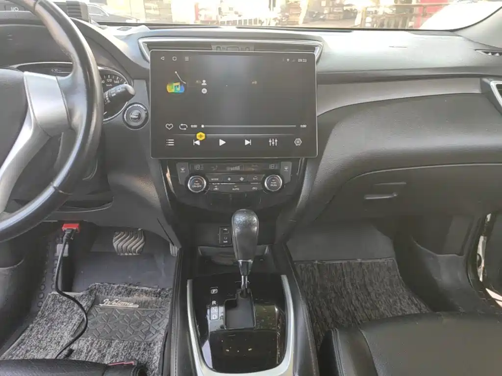 Nissan X-Trail 2015 — фото 13