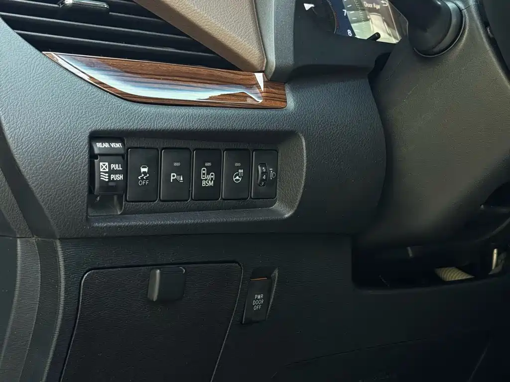 Toyota Sienna 2017
