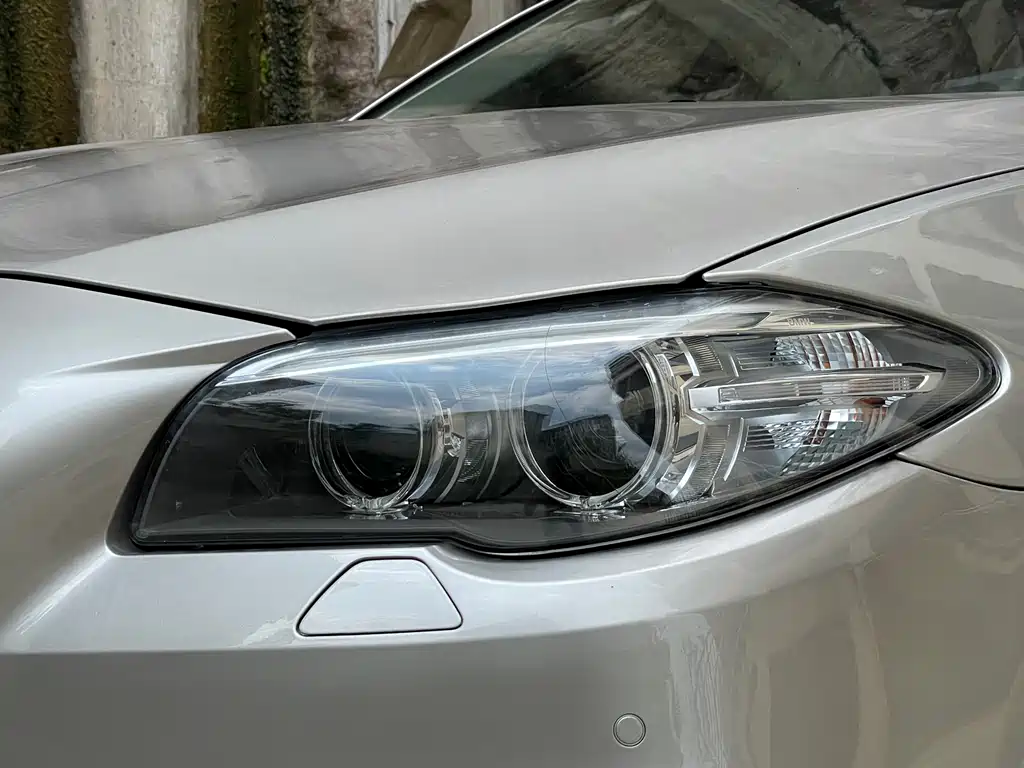 BMW 5 Series 2014 — фото 8