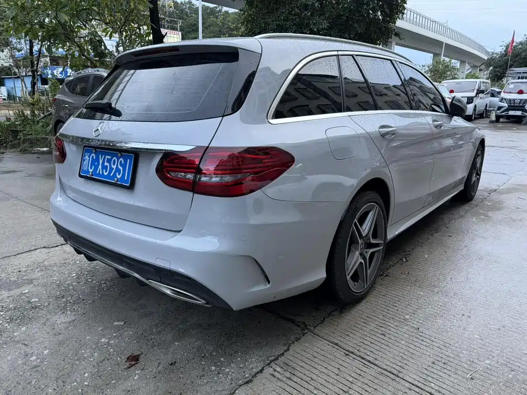 Mercedes-Benz C-Class 2020