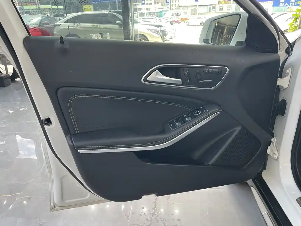 Mercedes-Benz GLA 2017