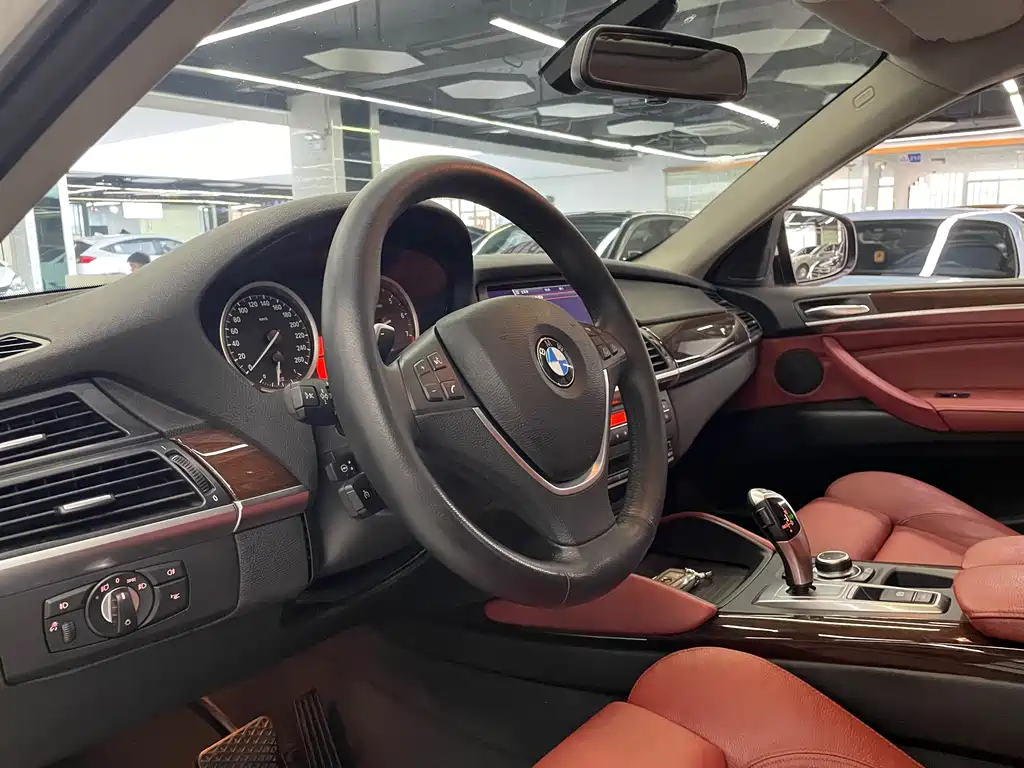 BMW X6 2013 — фото 14