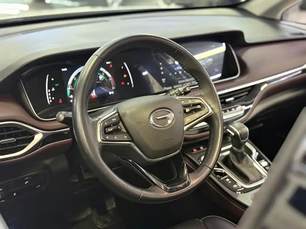 GAC Trumpchi M6 2021 — фото 12