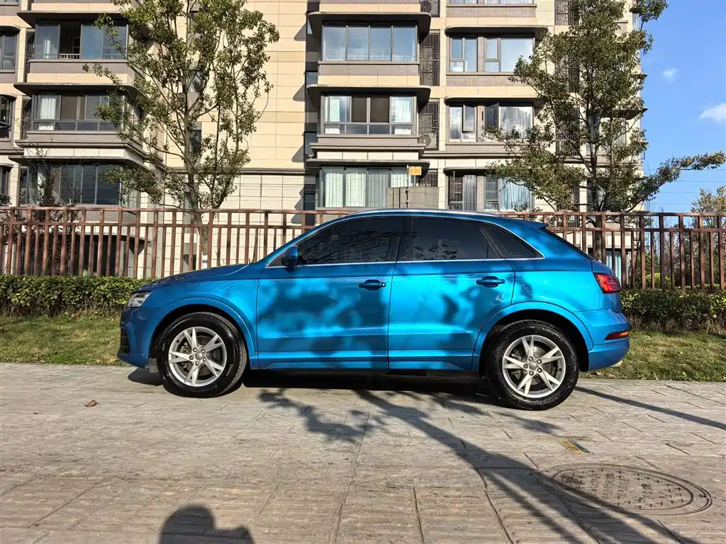 Audi Q3 2017 — фото 25