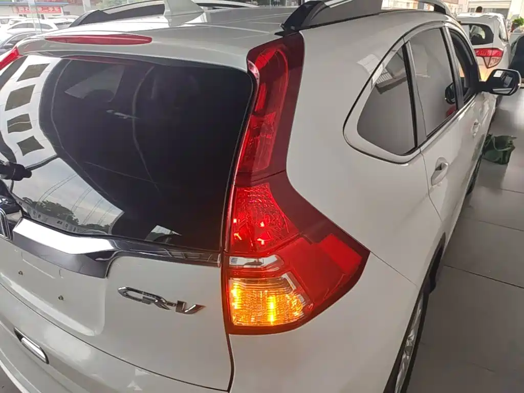 Honda CR-V 2017 — фото 8