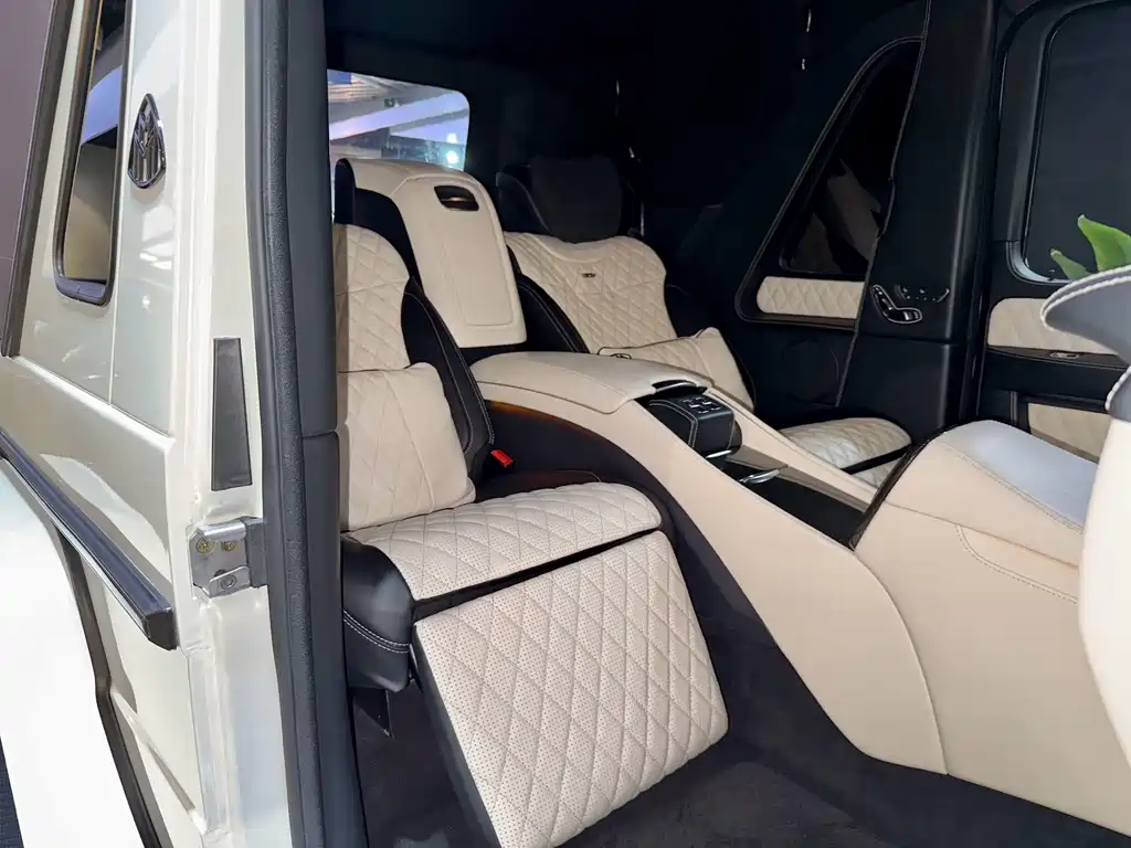 Mercedes-Benz G-Class 2018 — фото 29