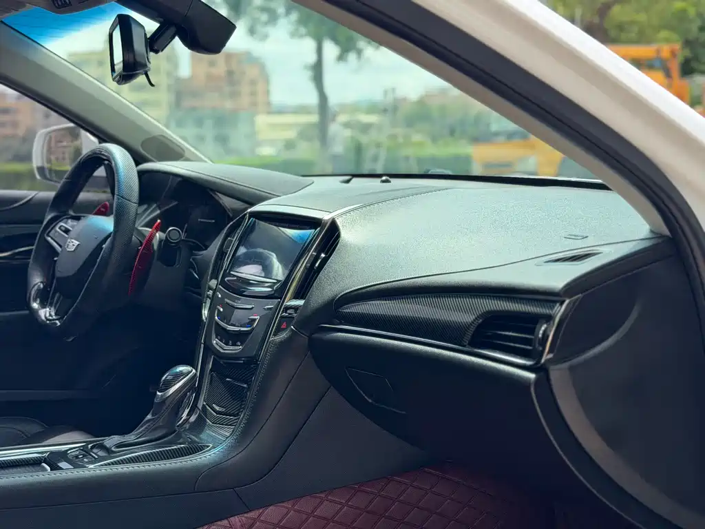 Cadillac ATS-L 2019 — фото 16