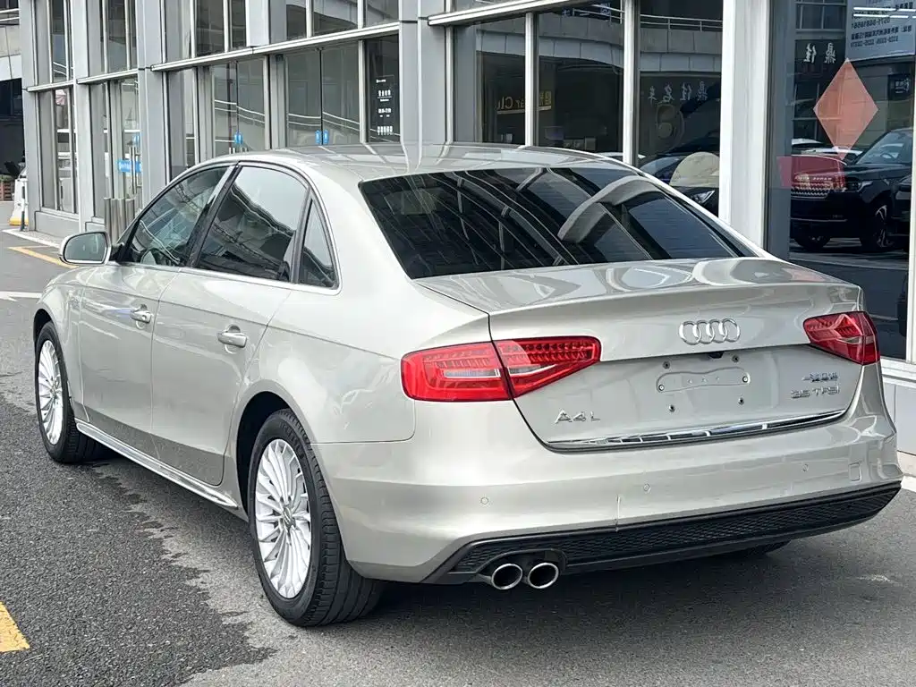 Audi A4L 2016 — фото 11