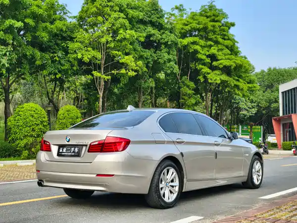 BMW 5 Series 2012