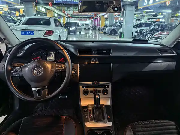 Volkswagen Magotan 2014