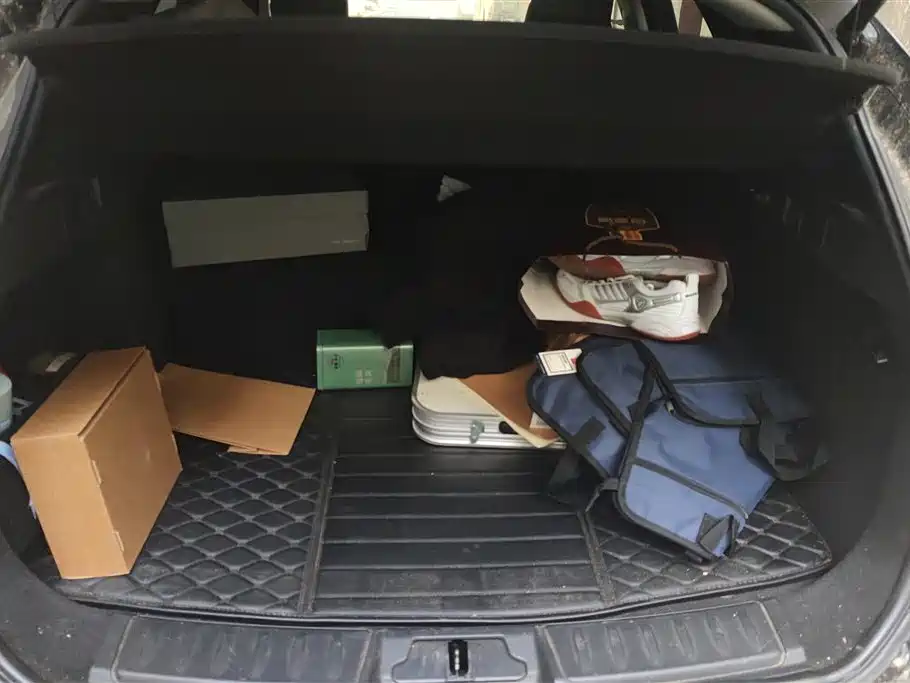 Jaguar F-PACE 2016