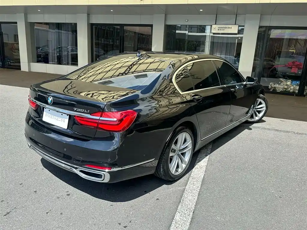 BMW 7 Series 2019 — фото 2