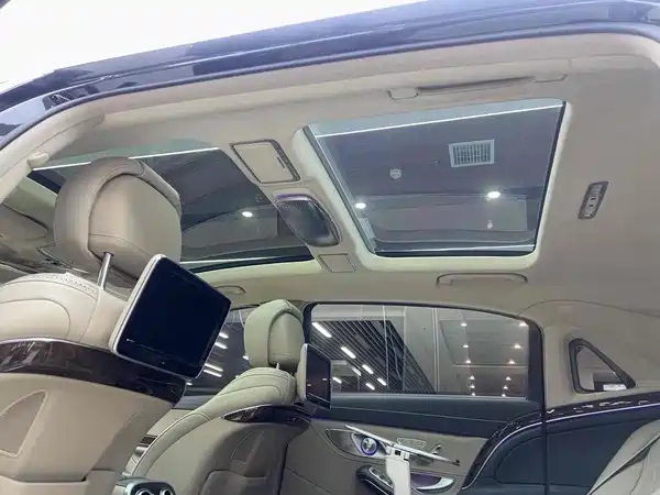 Mercedes-Benz Maybach S-Class 2015