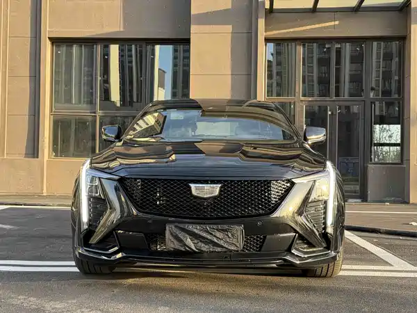 Cadillac CT5 2026