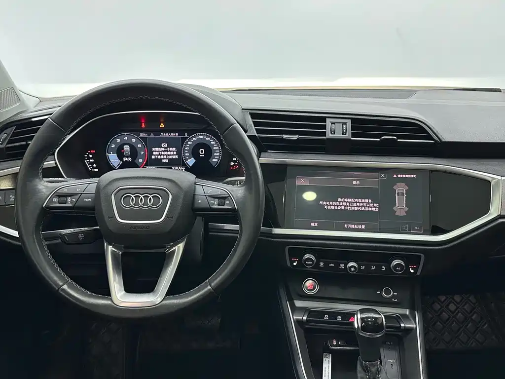 Audi Q3 2022 — фото 10
