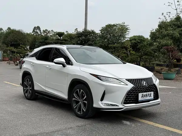 Lexus RX 2020