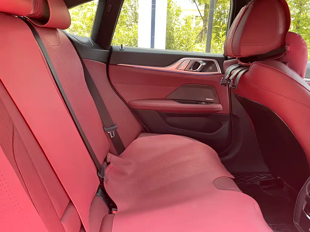 BMW 4 Series 2025 — фото 12