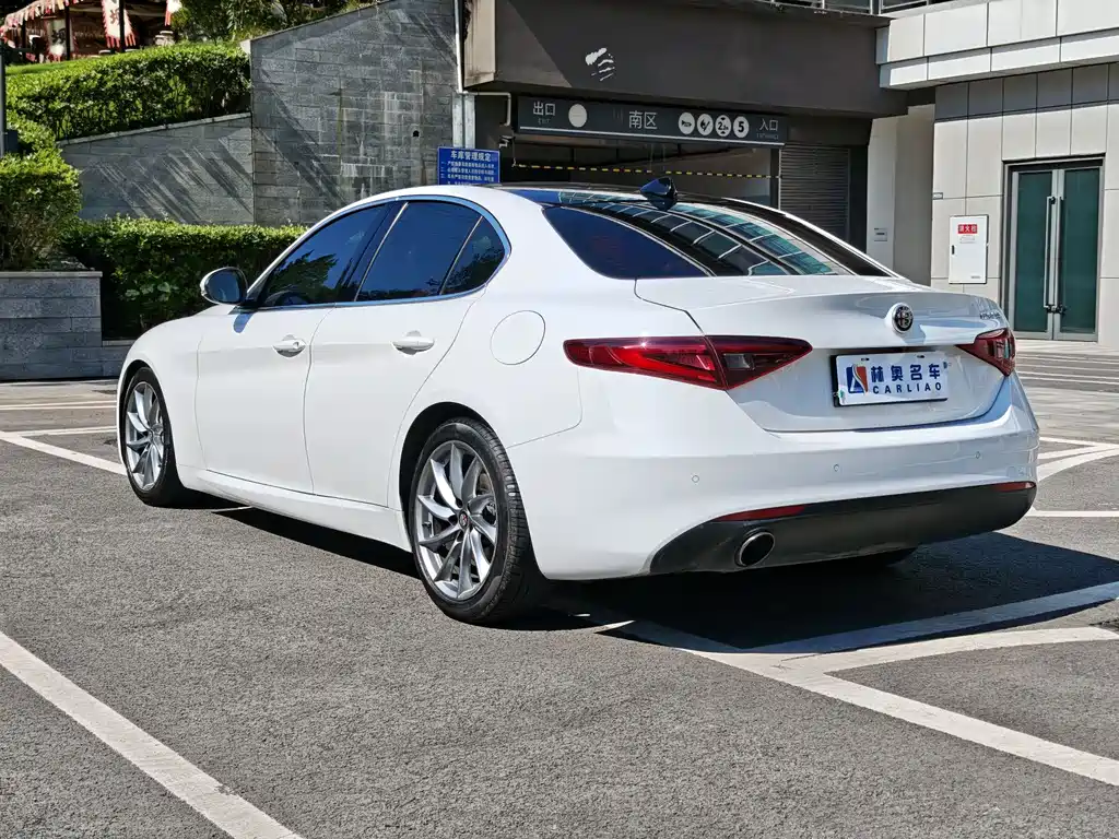 Alfa Romeo Giulia Juliet 2017 — фото 5