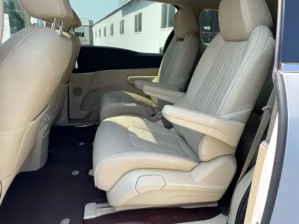 Buick GL8 2023