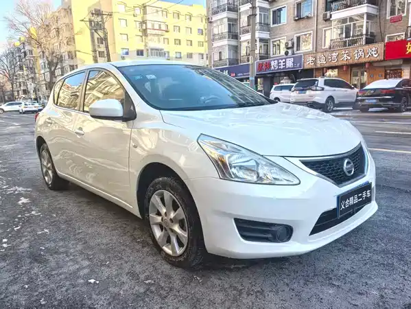 Nissan Tiida 2014