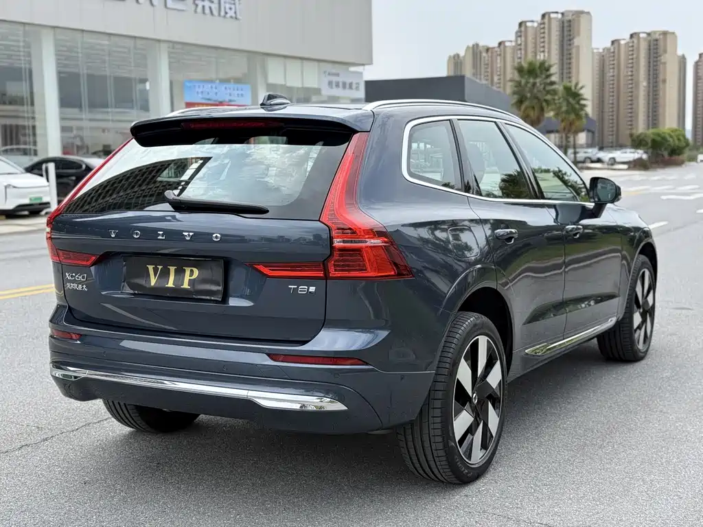 Volvo XC60 PHEV 2024 — фото 5