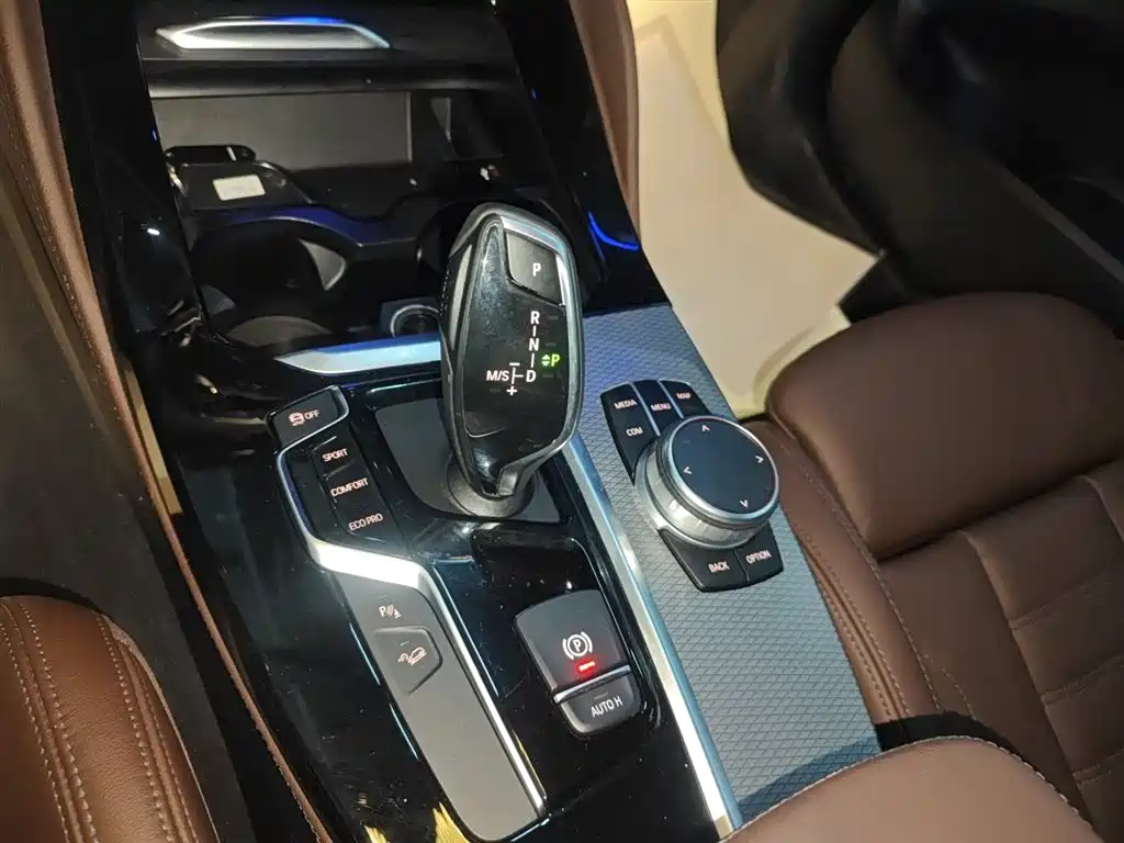 BMW X4 2020 — фото 10